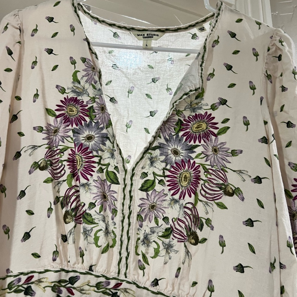 Max Studio Cream Long Sleeve Resort Dress - Picture 3 of 9